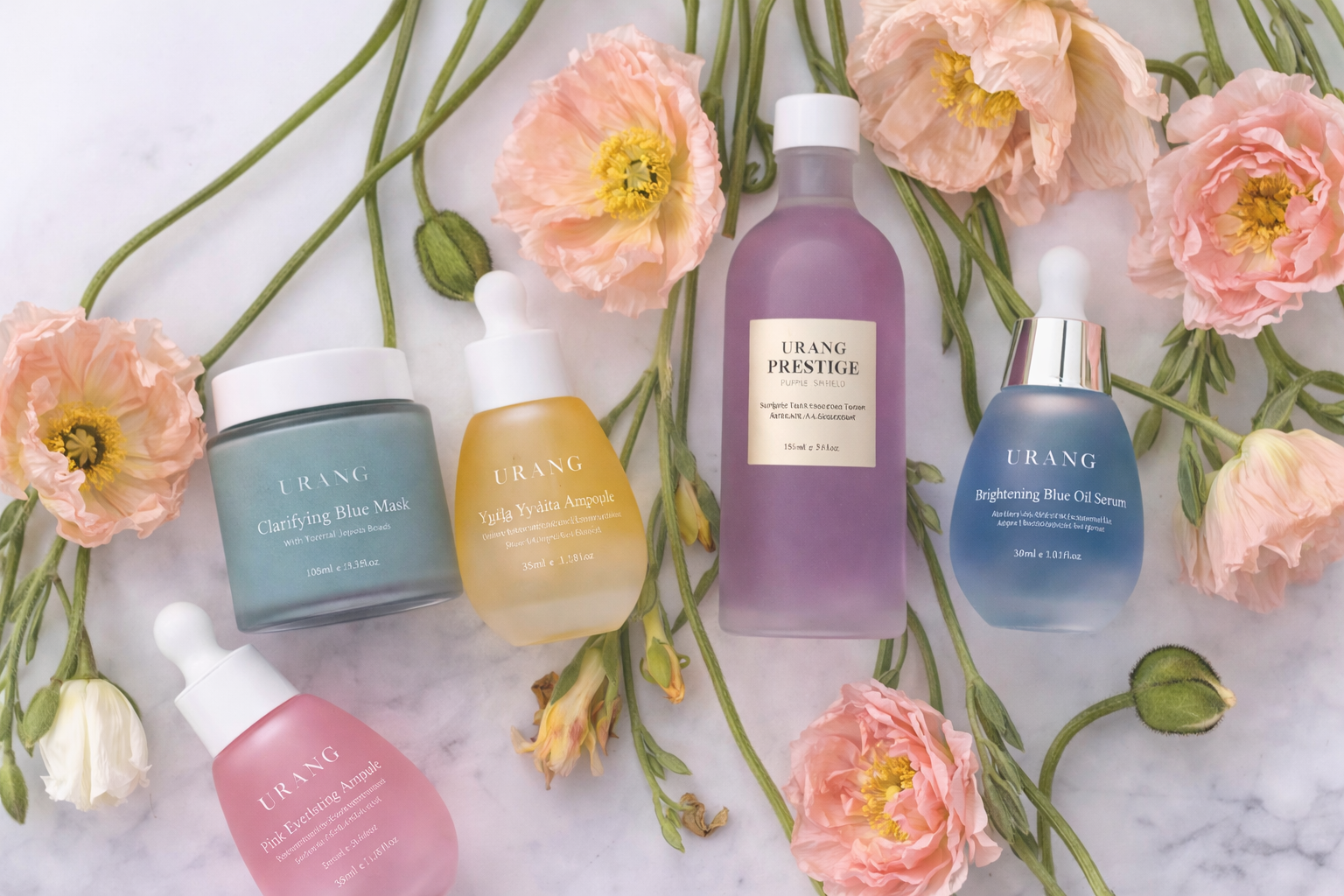 skincare natural URANG con ingredientes botánicos sobre fondo neutro